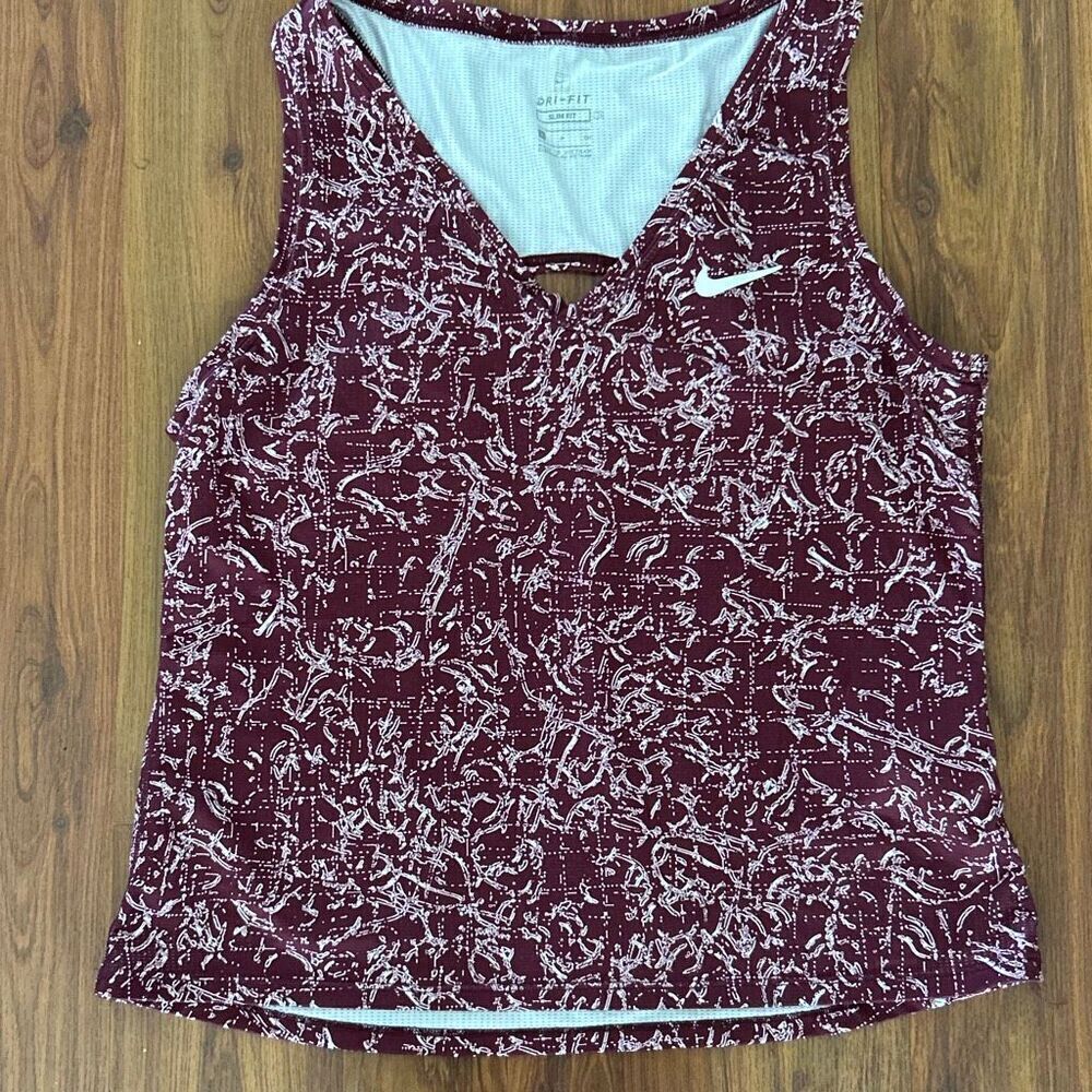Nike dri fit cranberry purple printed Slim fit tank top size S